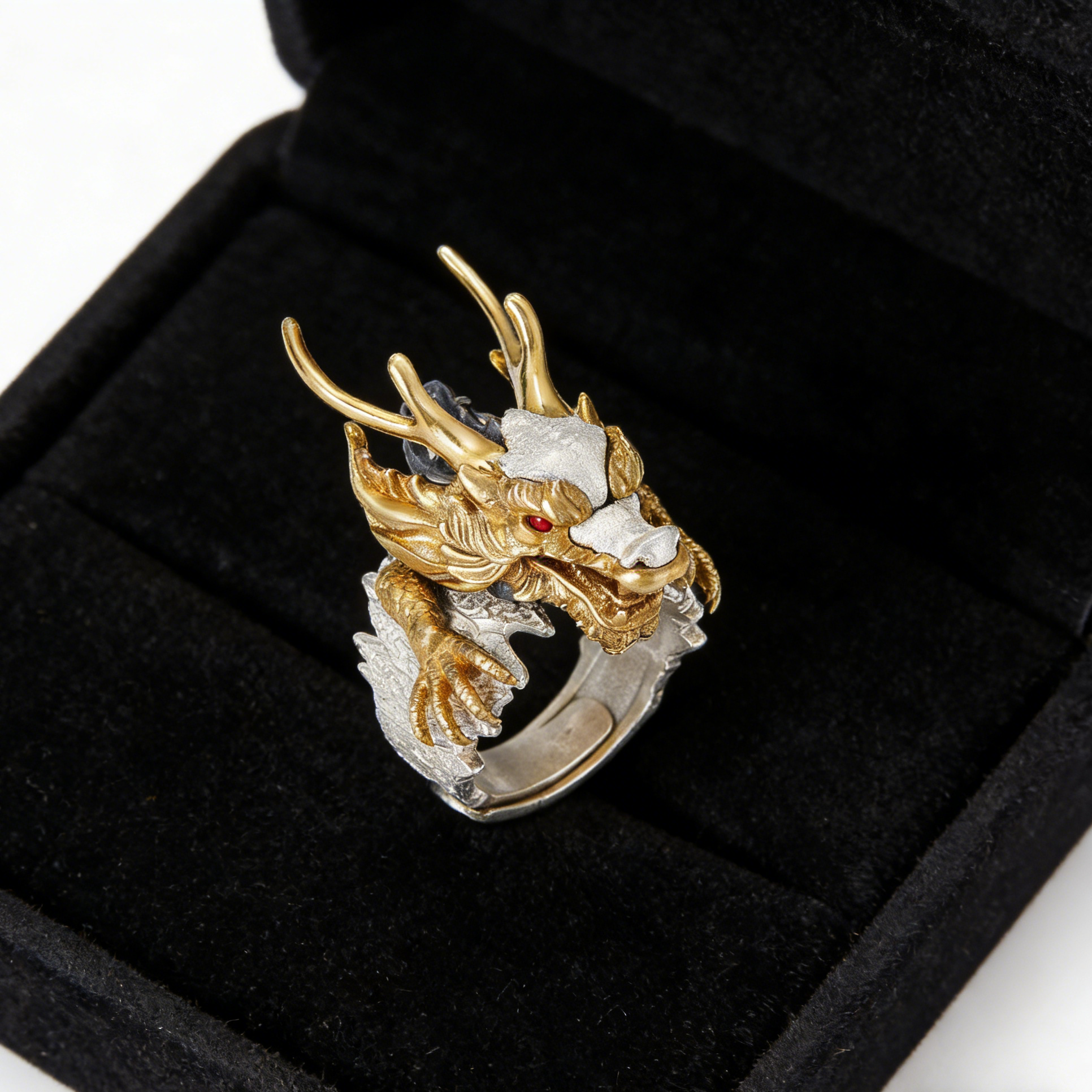 "Dominant Loong Crest"